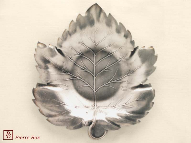 Pierre-Bex Art-Nouveau tray wine-leaf 42259-01